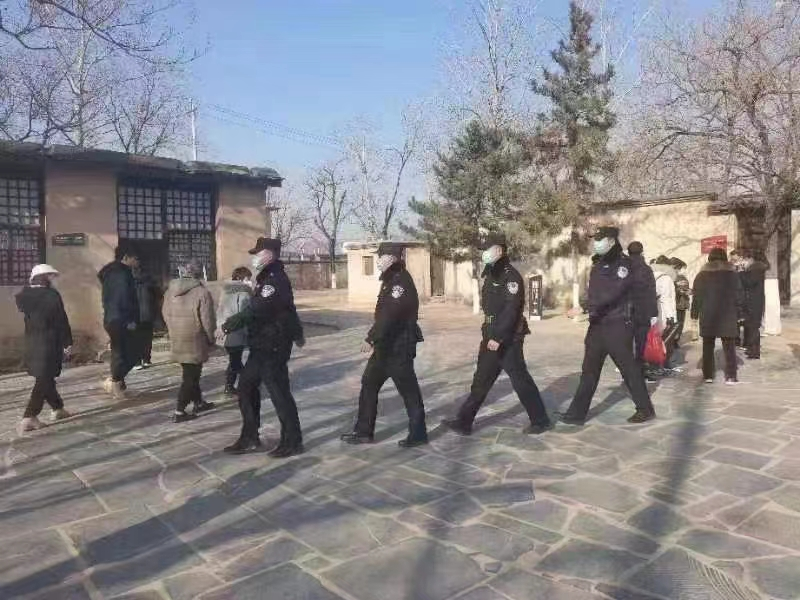 新春走基层 | 春节我在岗：守护千万家——红色圣地的警察蓝(图3)